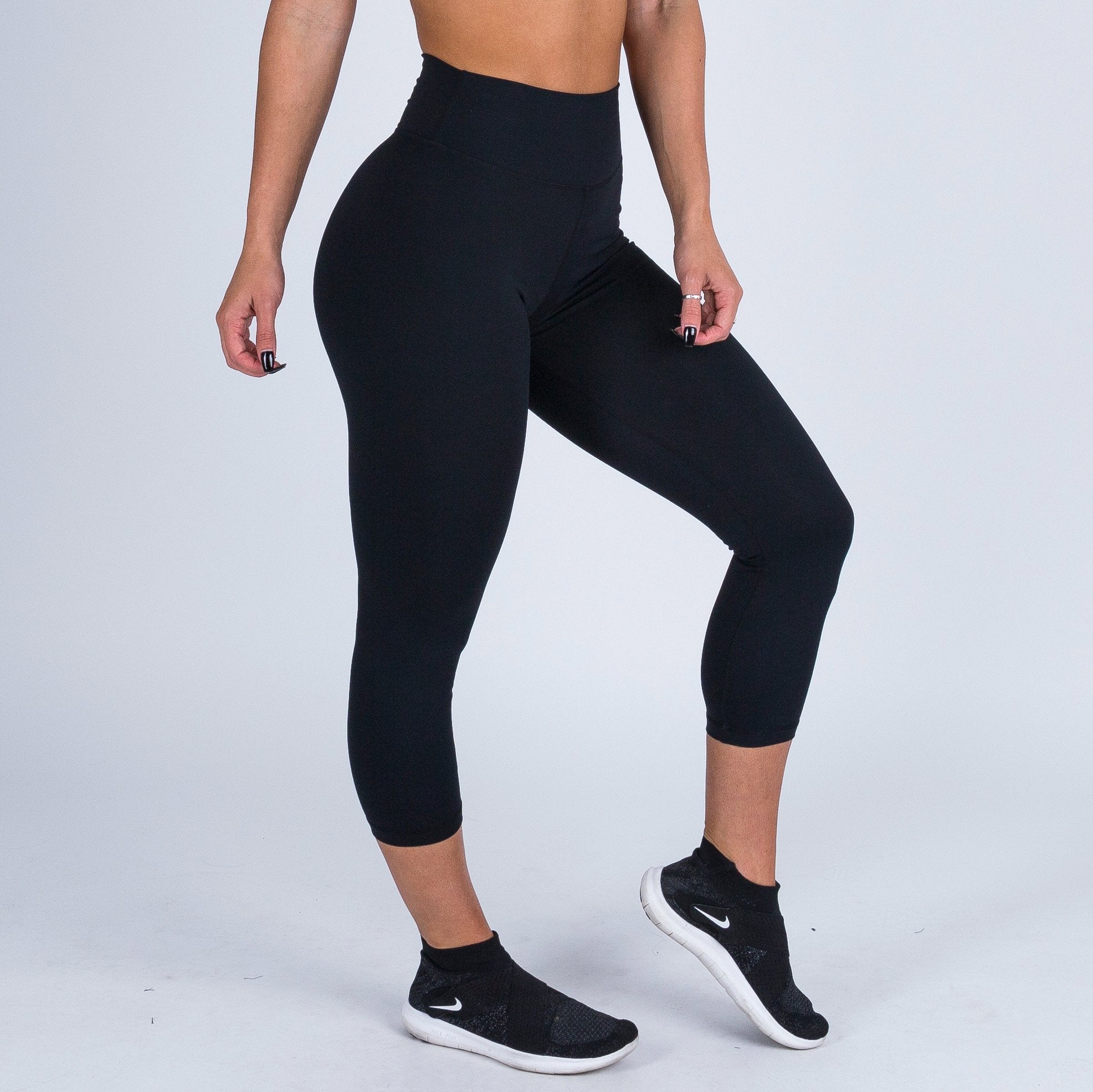 7/8 High Waist Scrunch Leggings – BLACK - Titan Plus